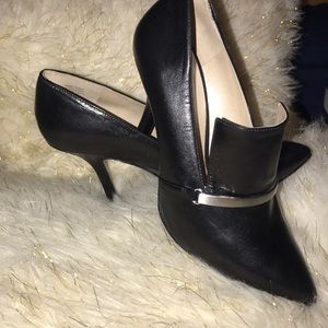 Work or play sexy heels (approx 3.5)